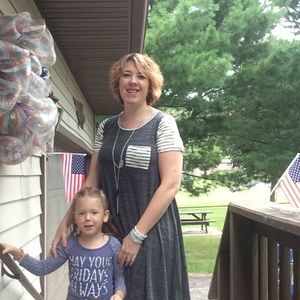 Meet your Posher, Bobbijo